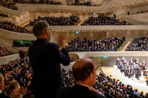 Reportáž: Česká filharmonie v Hamburku. Příležitost slyšet vše, co skladatel napsal