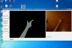 TouchTable nahradí počítačovou myš ukazováčkem a palcem
