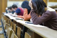 Vysoké školy žalují ministerstvo školství, kvůli eurodotacím