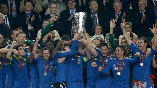 Fotbal, finále Evropské ligy, Chelsea - Benfica: Chelsea s vítěznou trofejjí