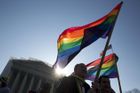 Soud zrušil zákon, jenž diskriminoval homosexuální páry