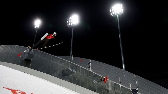 Skokan na lyžích Roman Koudelka trénuje v Pekingu za ZOH 2022