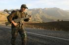 Patnáct tureckých vojáků zahynulo při bojích s Kurdy
