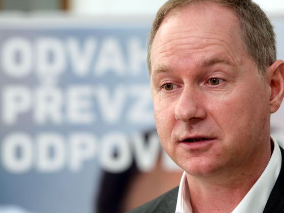 Spor Petra Gazdíka a Hradu Dalibor Dědek u Starostů jako nezávislý