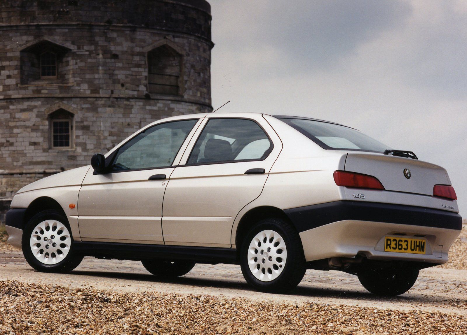 Alfa Romeo 146