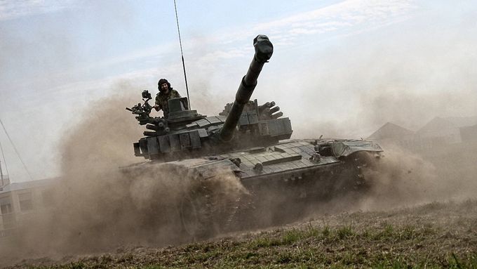Tank T-72M4CZ.