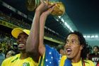 Bývalý nejlepší fotbalista světa Ronaldinho definitně ukončil kariéru