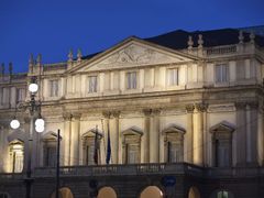 operní scéna divadla La Scala se řadí k nejvyhlášenějším na světě, Milán