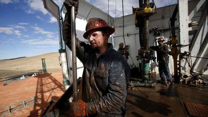 Spojené státy spoléhají na těžbu z ropných břidlic.