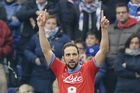 Neapol zůstává v čele, na třetí místo se vyhoupla Fiorentina