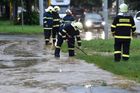 Na Česko se ženou další silné bouřky. V sobotu hasiči vyjížděli ke stovkám případů