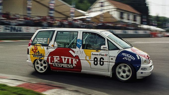 Peugeot 806 ve čtyřiadvacetihodinovce ve Spa-Francorchamps 1995