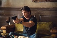 Film Gunman s Seanem Pennem předvádí angažovanou hloupost