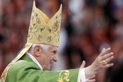 Papež vyzval v poselství k ukončení násilností v Sýrii