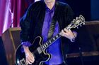 Skupina, která se rock'n'rollu věnuje už sedmou dekádu, na soukromém večírku pro zhruba 650 lidí zahrála sedm písní včetně čtyř z nové desky. Ta jí vynesla jedny z nejlepších recenzí za desítky let. Na snímku je kytarista Keith Richards.
