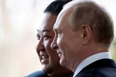 "Je to zoufalé a zarážející." Návštěva Kima o Rusku ukazuje víc, než by Putin chtěl