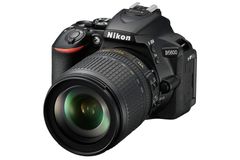 Nikon představil novou zrcadlovku D5600, umí sdílet fotky přes bluetooth