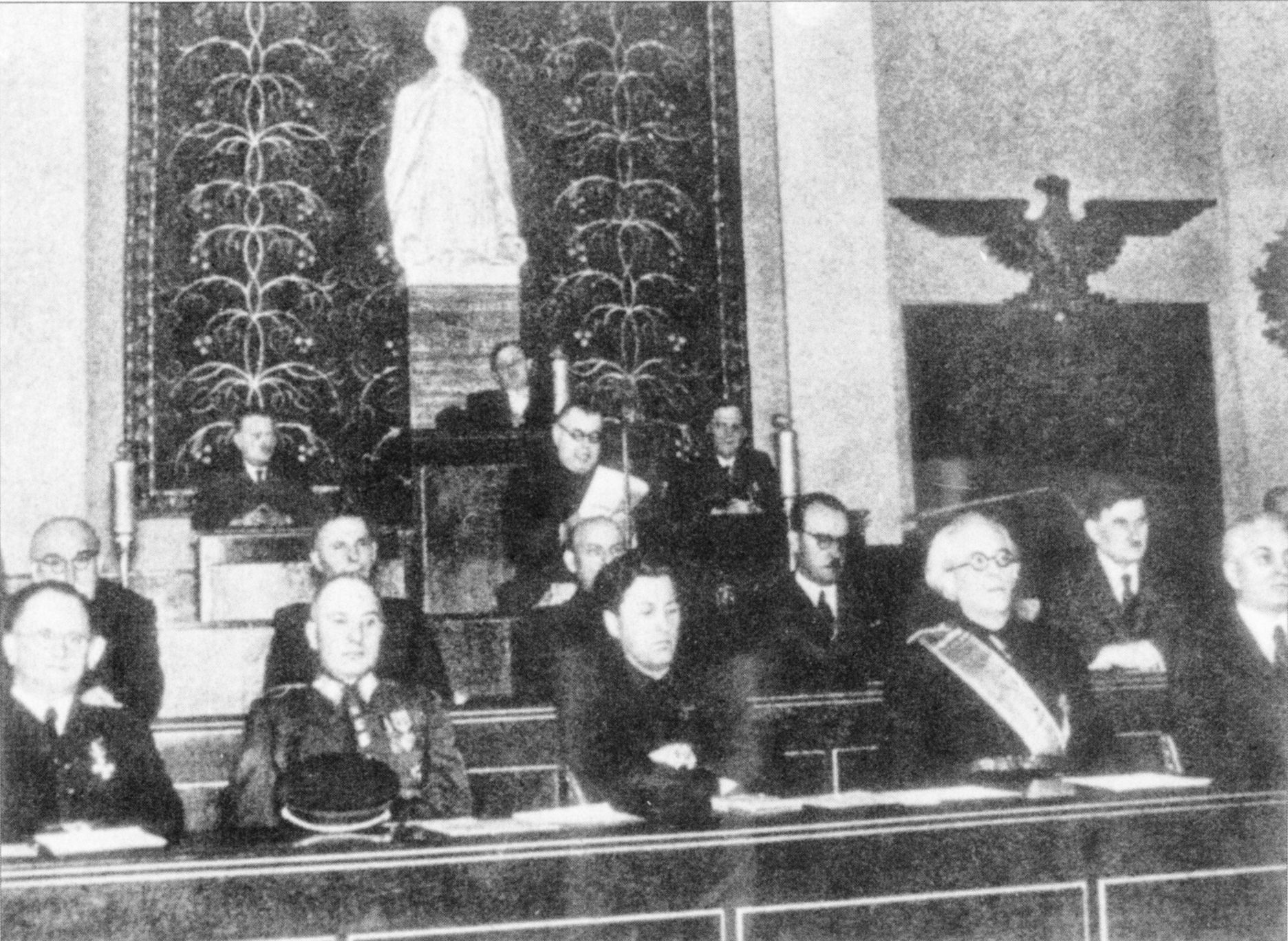 Jednorázové užití / Fotogalerie / 80 let od okupace Československa / 1939 / Kniha