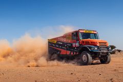 Macík na Dakaru vládne kamionům pevnou rukou, Prokop se posunul na šesté místo