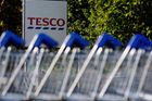 Tesco chce konkurovat bankám, v Británii nabízí běžný účet