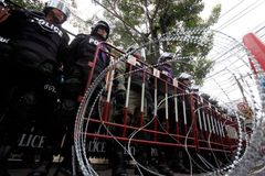 Budeme i střílet, varuje thajská armáda demonstranty