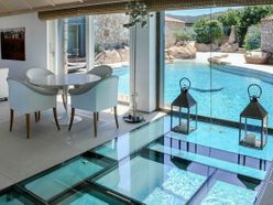 Luxusní vila s bazénem