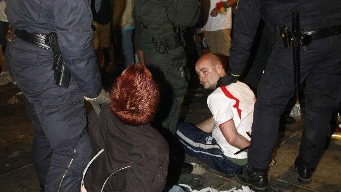 Fanoušci Marseille hrozí Atletiku násilím i smrtí.