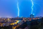 Jihu Čech i Moravy hrozí až do neděle silné bouřky s lijáky, varují meteorologové