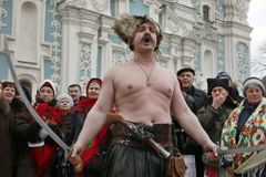 Kreml udělal bu bu bu kvůli kozákům, Rusnok stáhl ohon