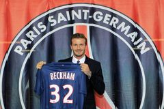 Beckham chce být jako Giggs. Za PSG nebude hrát pokaždé
