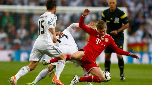 LM, Real-Bayern: Daniel Carvajal (15) a Luka Modrič - Toni Kroos
