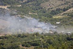 Po bojích v Gruzii hoří lesy. Trpí i vzácní kozorožci
