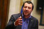 "Budu muset zase být za zlého." Salvini chce zavřít italské přístavy i pro část lodí dvou misí EU