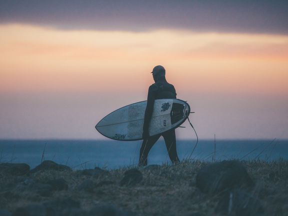"Když tady chce člověk surfovat, musí tady žít, aby rozuměl místnímu počasí."
