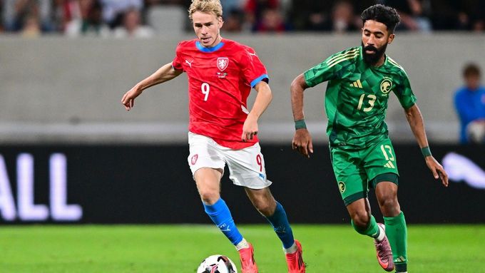 Debutant v reprezentaci Michal Beran při utkání se Saúdskou Arábií
