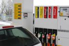 Cena benzinu pokořila další hranici - už je za 38,50