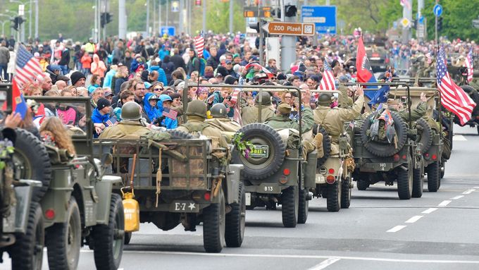 Vojenský konvoj v Plzni