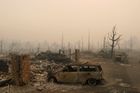 "Peklo, jaké jste nikdy neviděli". Kalifornie zápasí s požáry, nejméně patnáct lidí zahynulo