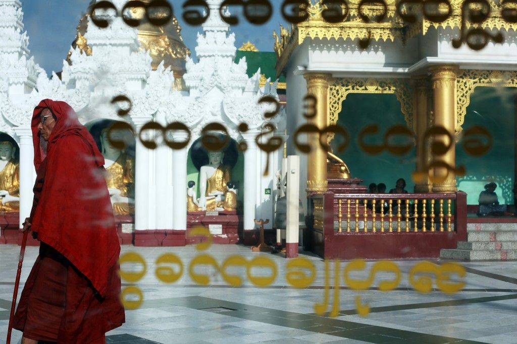 Mniši v Barmě