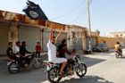 Islámský stát je menší zlo než Al-Káida, tvrdí zpravodajci