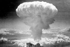 Prověřme atomové údery USA na Japonce, vyzval šéf ruské dumy