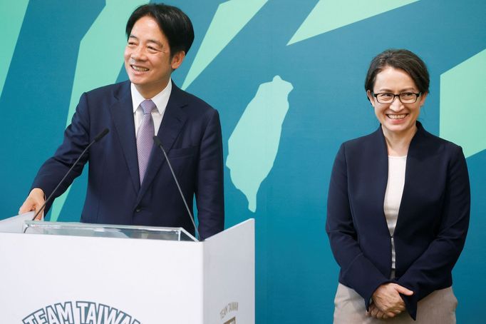 William Lai, kandidát na prezidenta Tchaj-wanu, a Hsiao Bi-khim, kandidátka na viceprezidentku. Oba zastupují Demokratickou pokrokovou stranu (DPP).