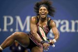 O dva roky mladší Serena po hodině a 38 minutách vylepšila svoji bilanci na 16:11.