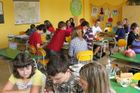 Romové se ve vzdělávání setkávají se segregací a diskriminací. 15 % jich je ve zvláštních školách