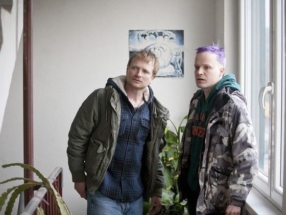 Kobry a užovky (75 %) Kobry a užovky (film)