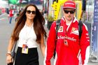 Räikkönen se v Itálii znovu oženil, vzal si bývalou letušku
