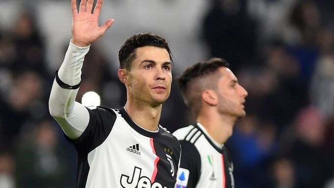 Cristiano Ronaldo v zápase Juventusu proti Udinese.
