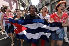 Demokracie ani hladovka neprojdou. Kuba blokuje SMS zprávy s klíčovými slovy, zjistili disidenti
