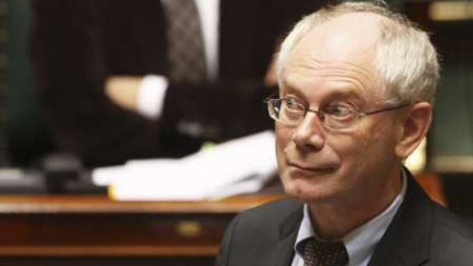 Herman Van Rompuy to jako první prezident EU nemá lehké. Sjednocená Evropa prochází nejhorší krizí v historii.