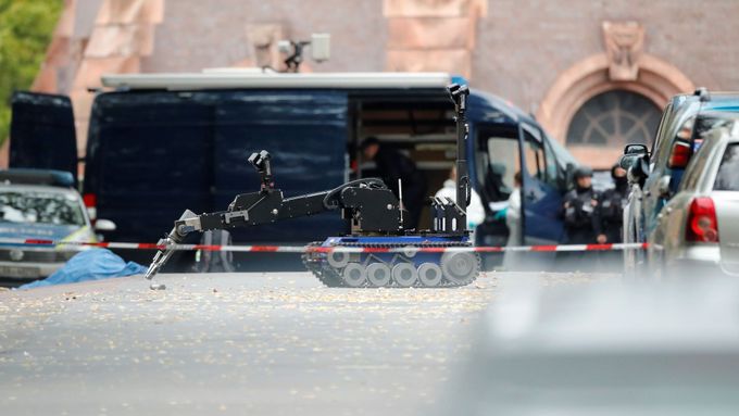 Dva lidé zemřeli při útoku v německém městě Halle